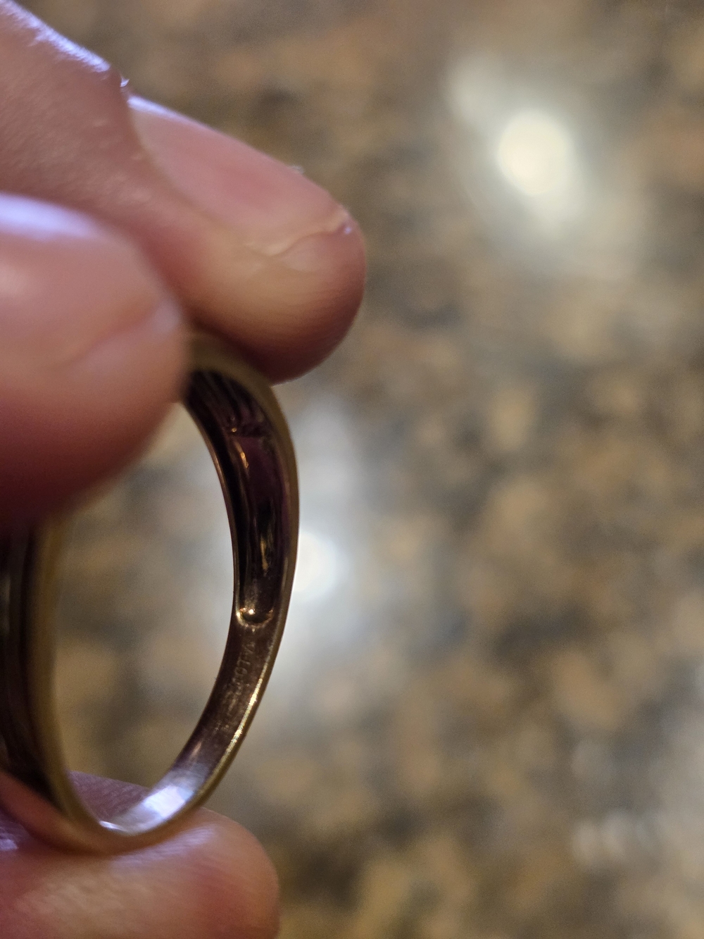 10k Gold Ridged Ring With Diamonds. - Picture 10 of 10